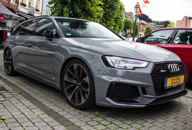 Audi RS4 Avant B9