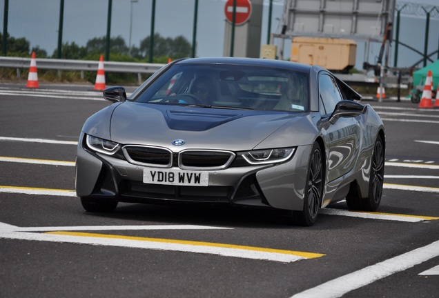 BMW i8 2018