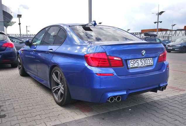 BMW M5 F10 2011