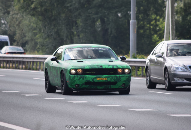 Dodge Challenger SRT-8 Mongoose