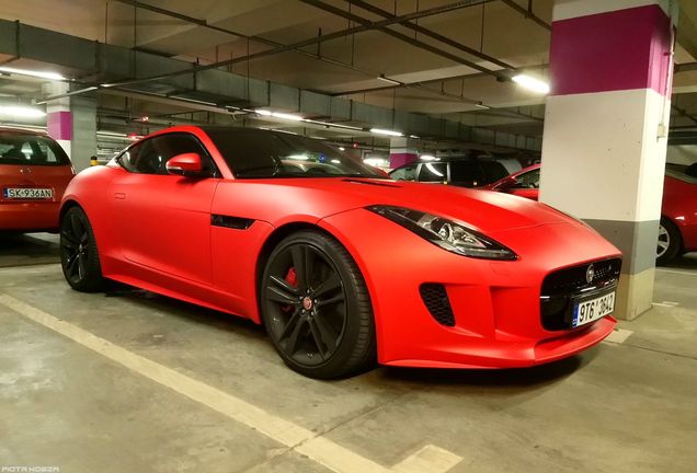 Jaguar F-TYPE S Coupé