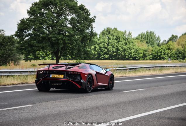 Lamborghini Aventador LP750-4 SuperVeloce Roadster