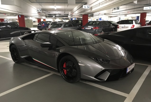 Lamborghini Huracán LP640-4 Performante