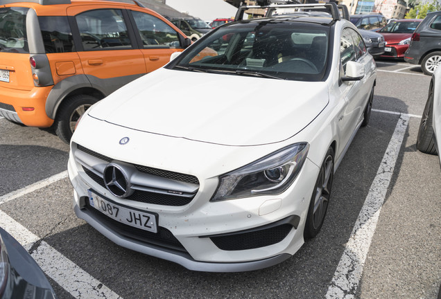 Mercedes-Benz CLA 45 AMG Shooting Brake