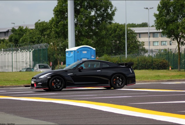 Nissan GT-R 2011 Nismo