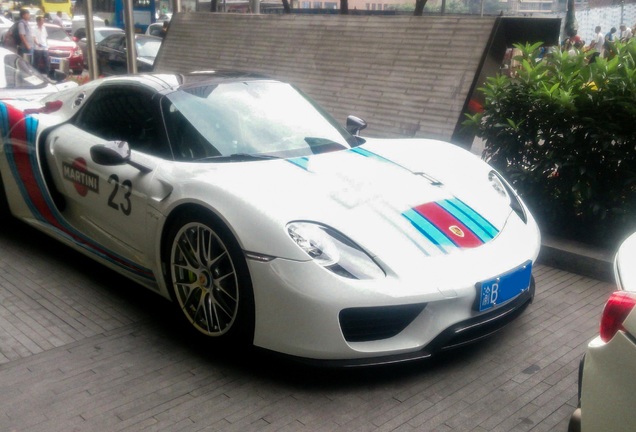 Porsche 918 Spyder Weissach Package