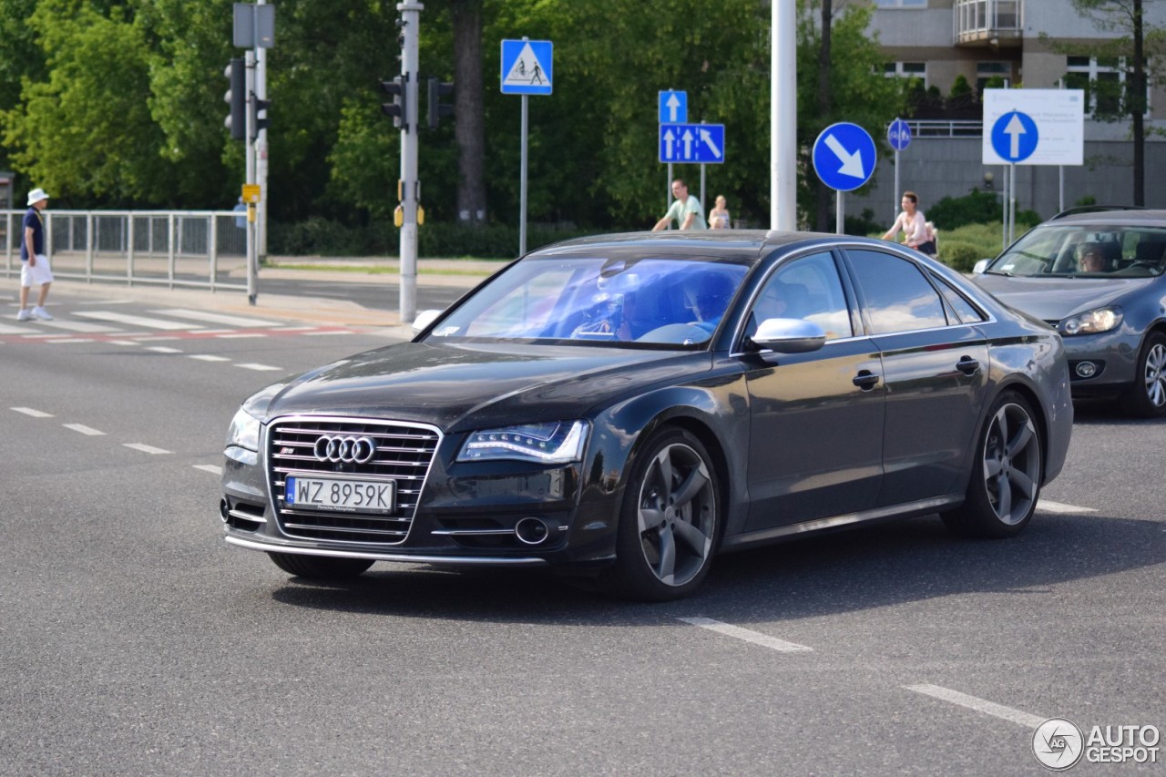 Audi S8 D4