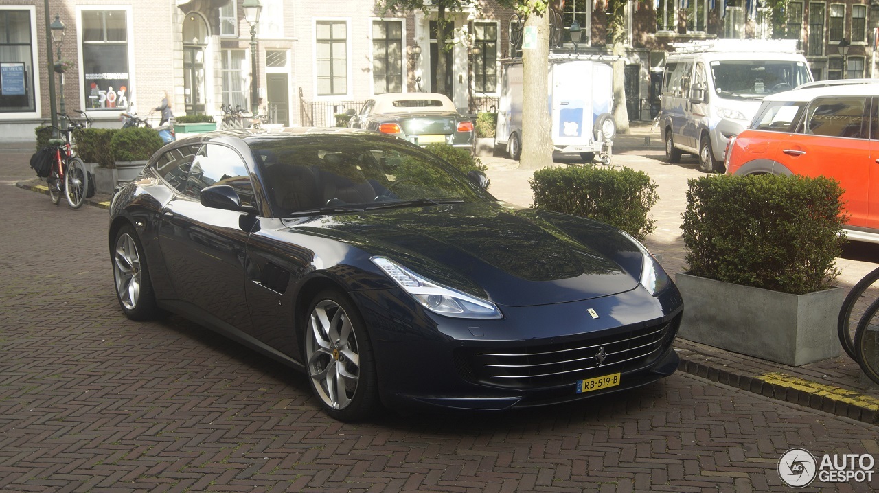 Ferrari GTC4Lusso T