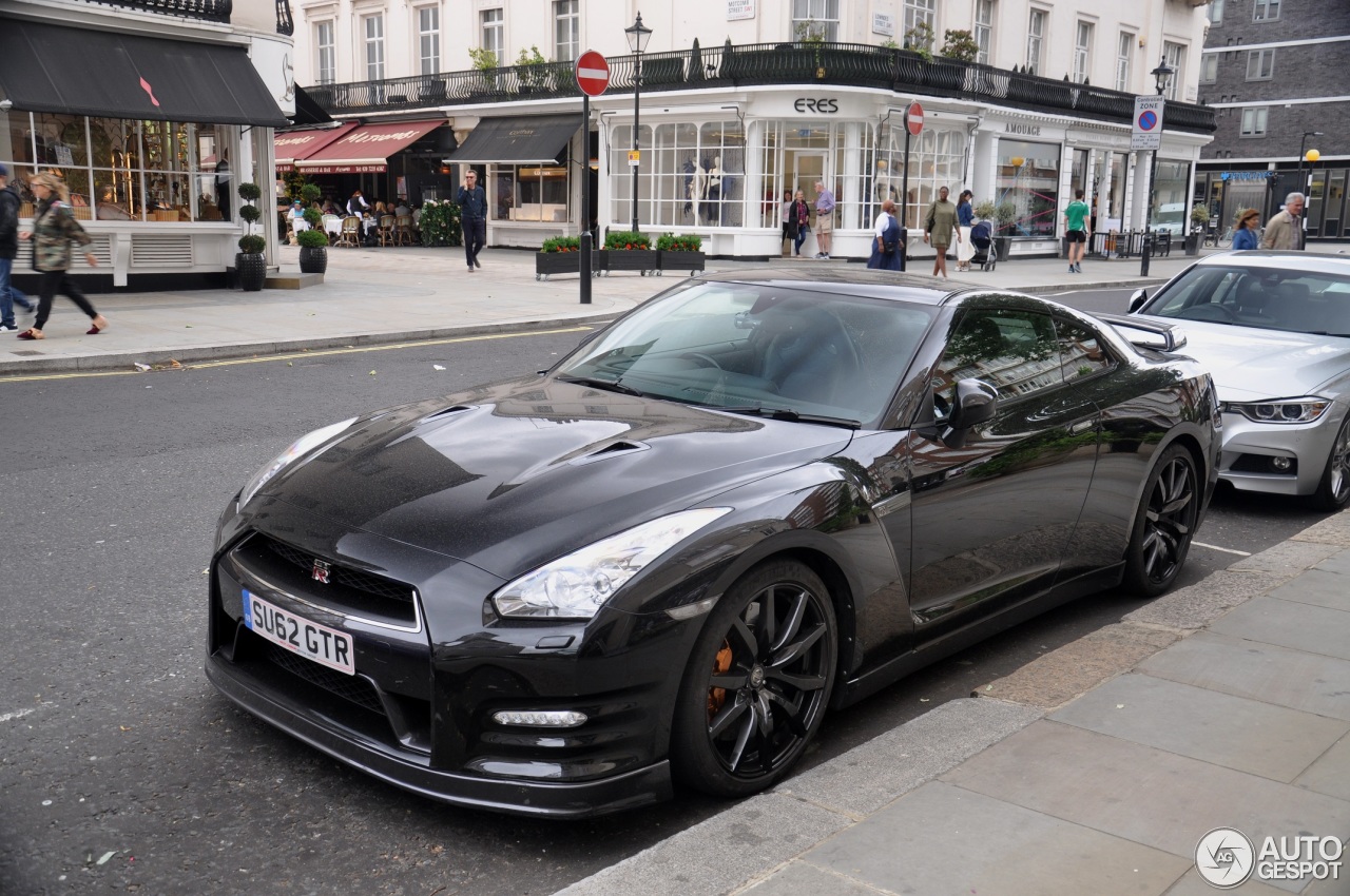 Nissan GT-R 2012