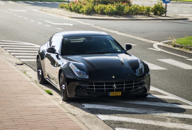 Ferrari FF