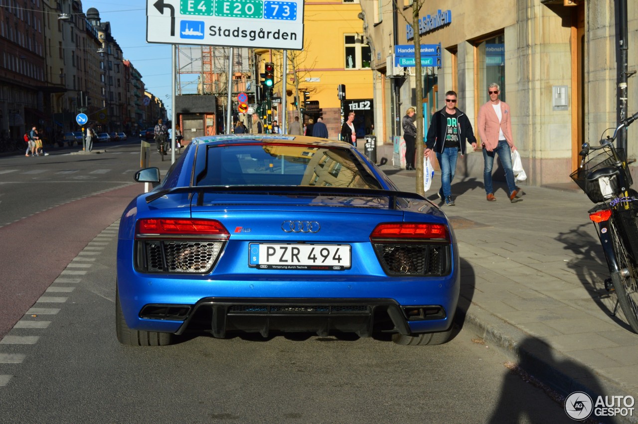 Audi R8 V10 Plus 2015