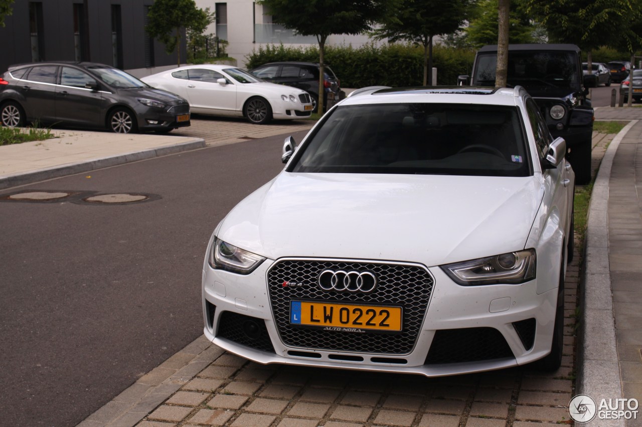 Audi RS4 Avant B8