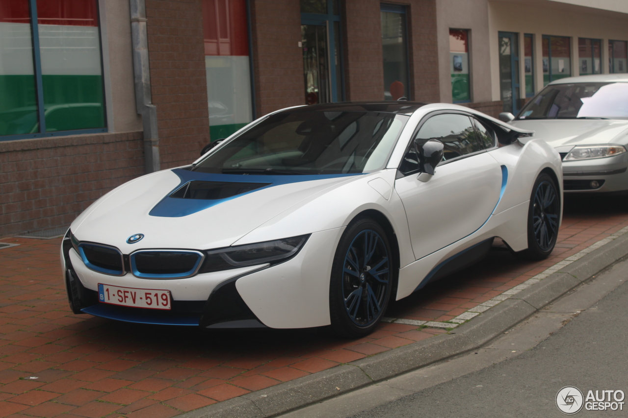 BMW i8