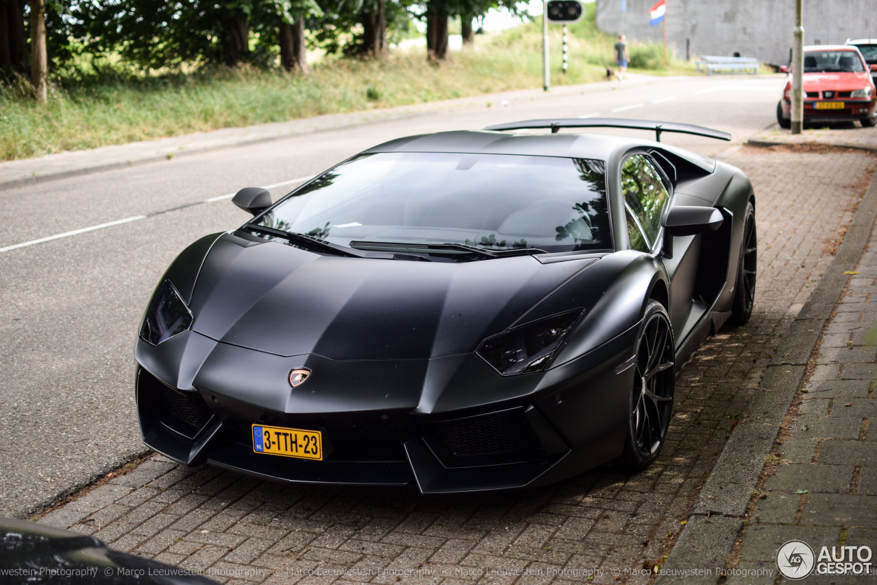 Lamborghini Aventador LP700-4