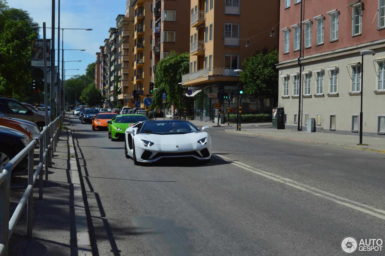 Lamborghini Aventador S LP740-4 Roadster