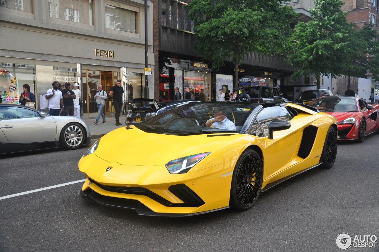 Lamborghini Aventador S LP740-4 Roadster