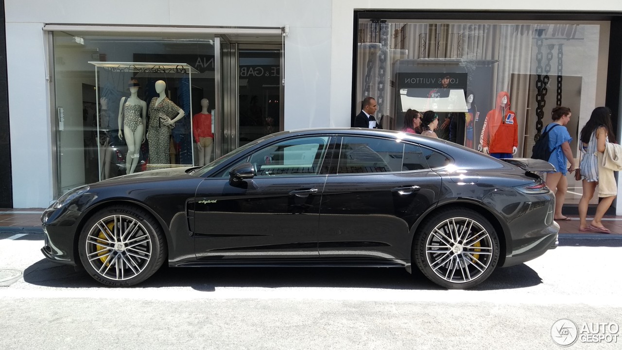 Porsche 971 Panamera Turbo S E-Hybrid