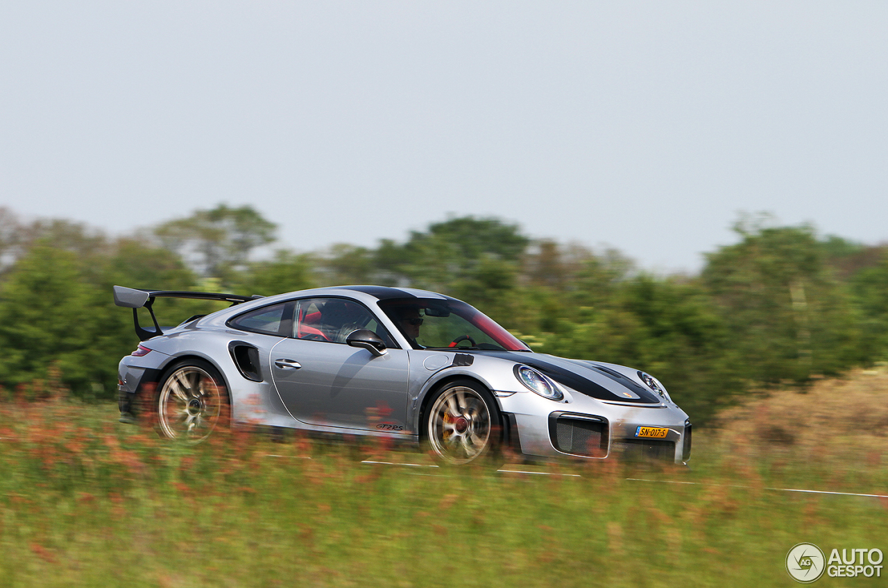 Porsche 991 GT2 RS Weissach Package