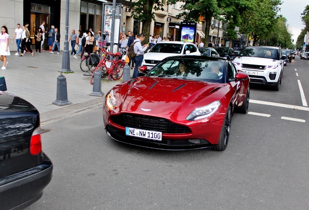 Aston Martin DB11