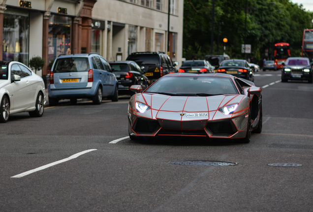 Lamborghini Aventador LP700-4 Roadster