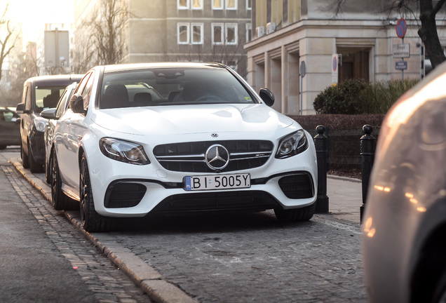 Mercedes-AMG E 63 S W213