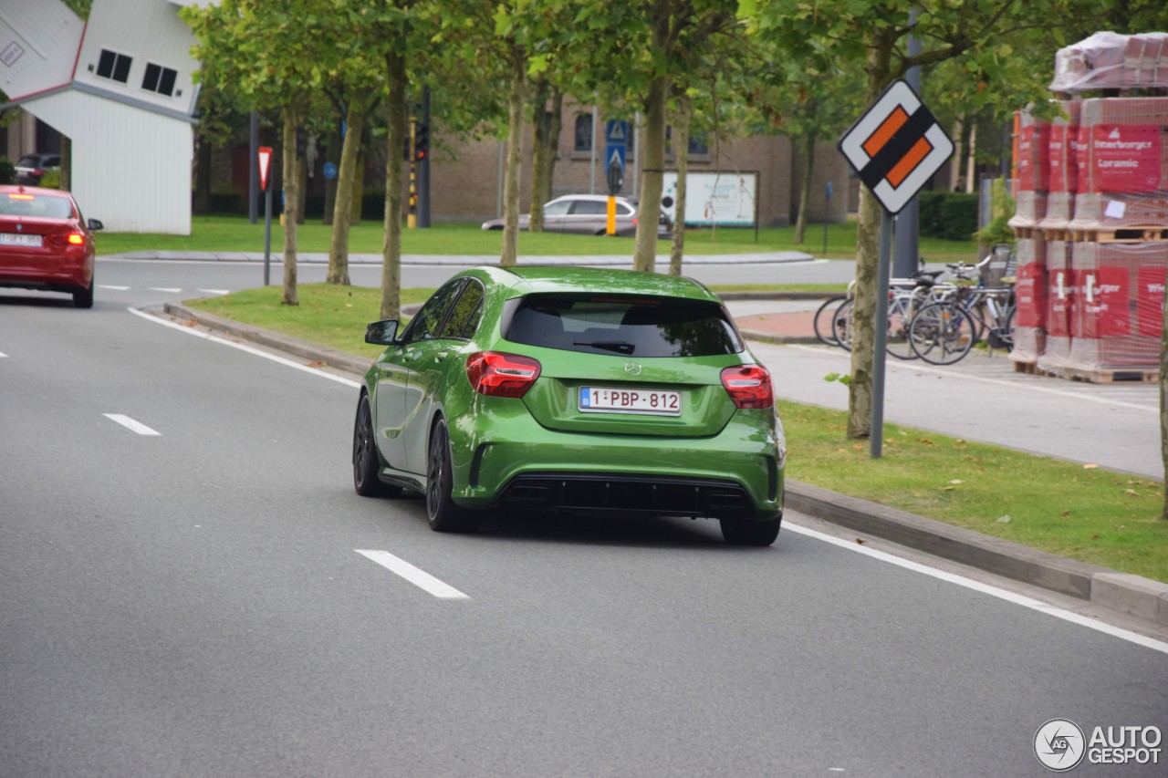 Mercedes-AMG A 45 W176 2015