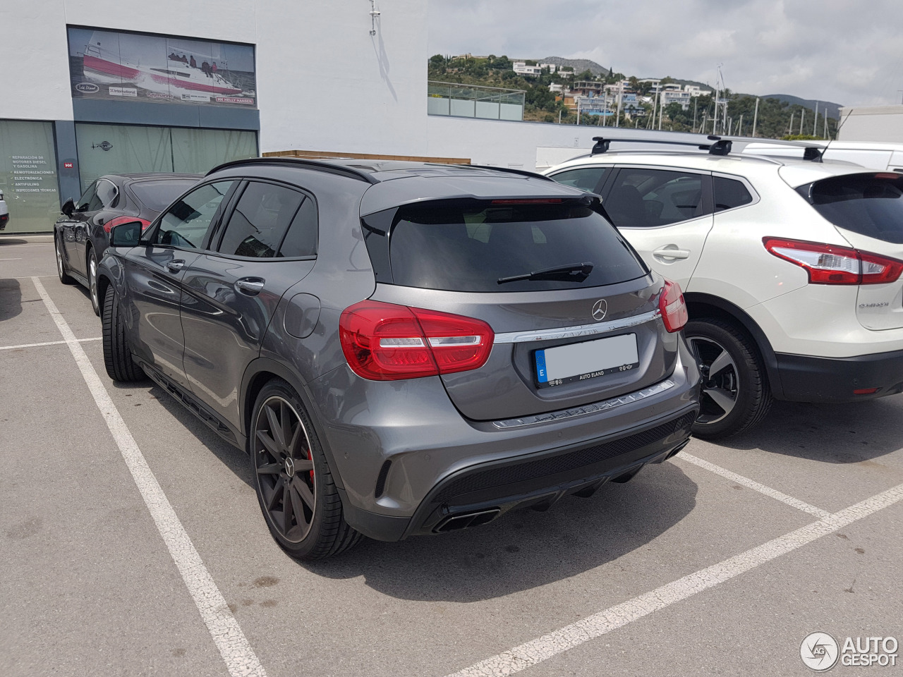 Mercedes-Benz GLA 45 AMG X156