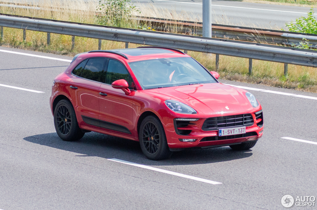 Porsche 95B Macan GTS