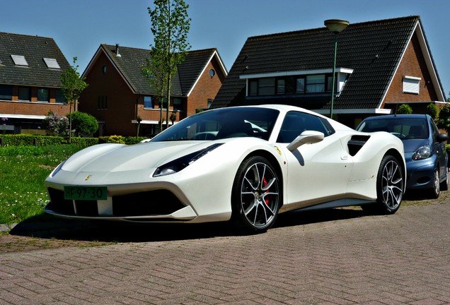 Ferrari 488 Spider