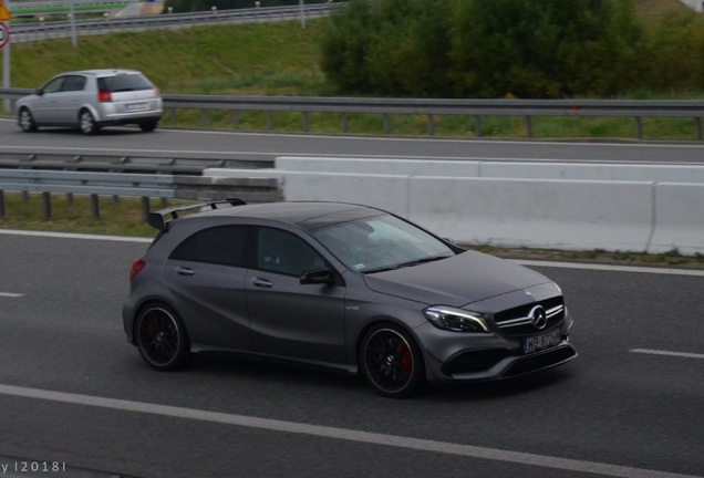 Mercedes-AMG A 45 W176 2015