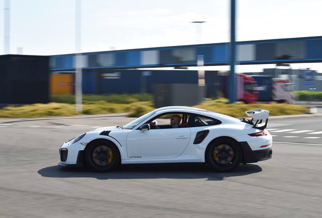 Porsche 991 GT2 RS Weissach Package