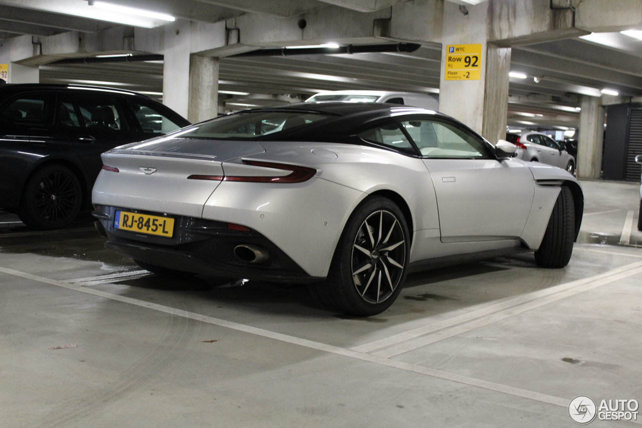 Aston Martin DB11