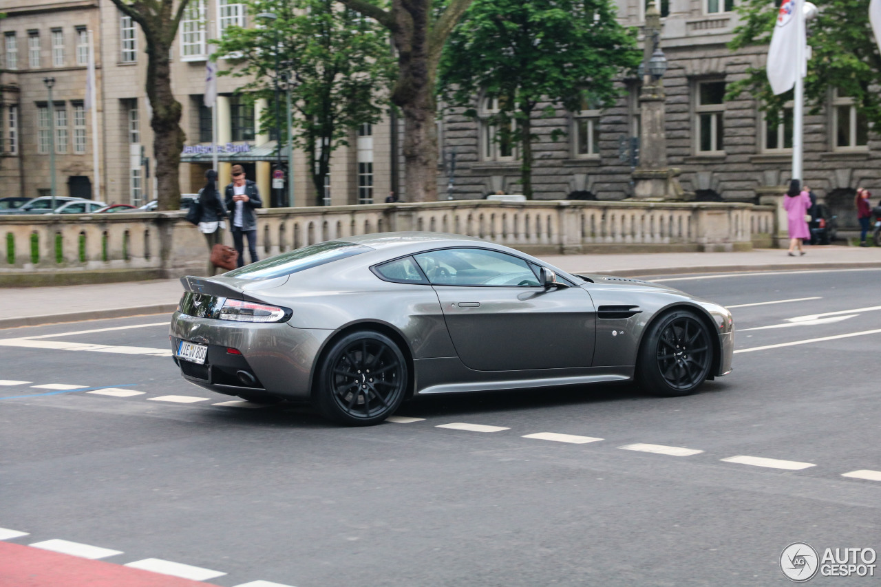 Aston Martin V12 Vantage S