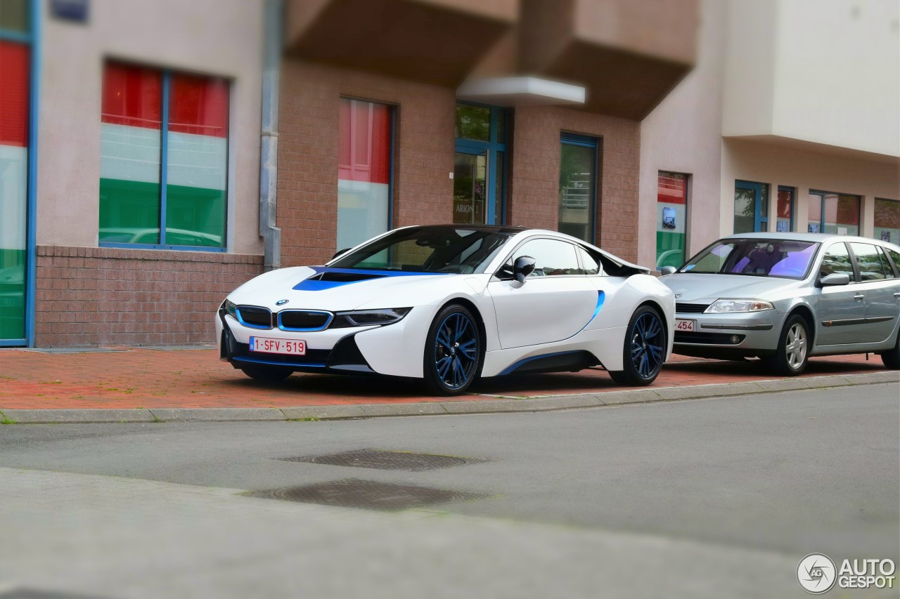 BMW i8