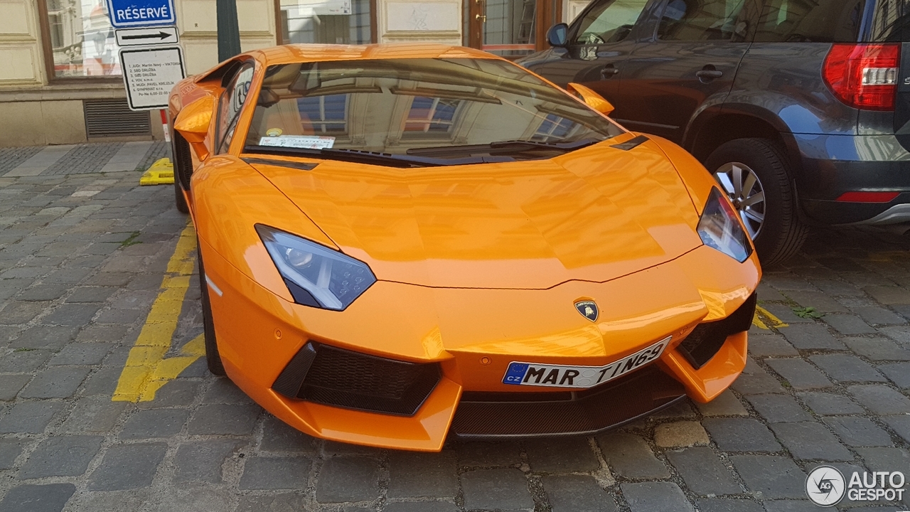 Lamborghini Aventador LP700-4