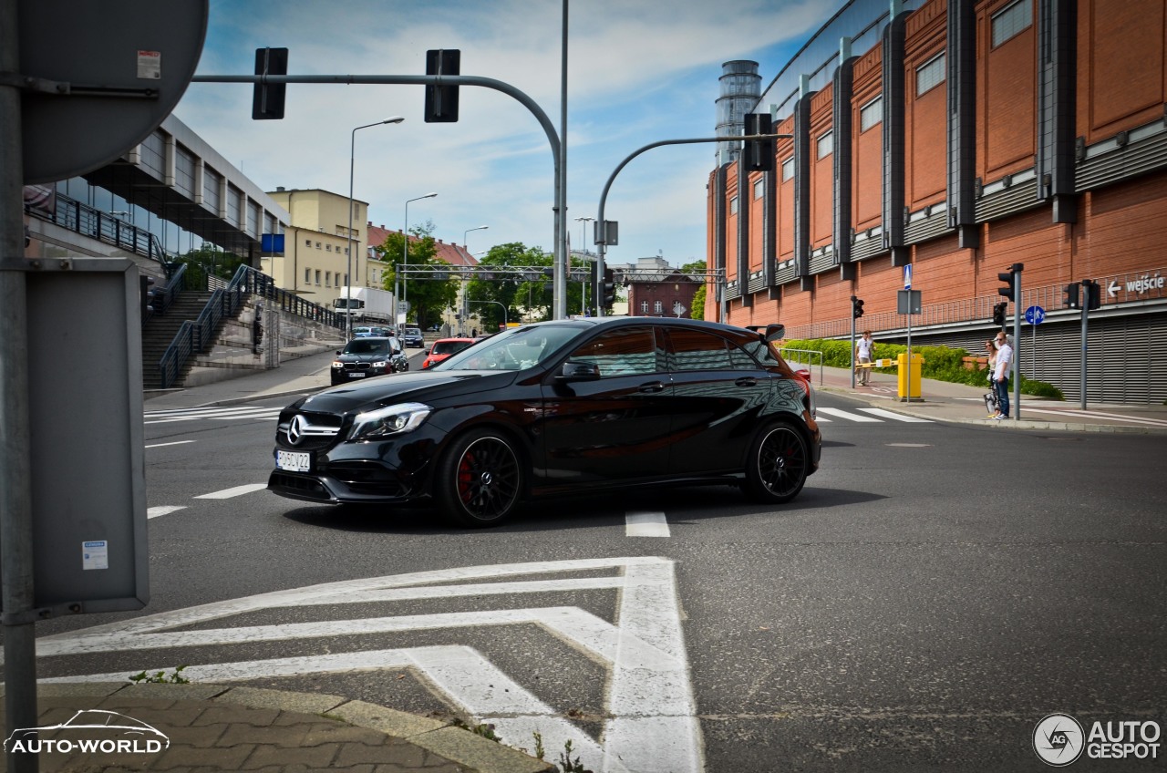 Mercedes-AMG A 45 W176 2015