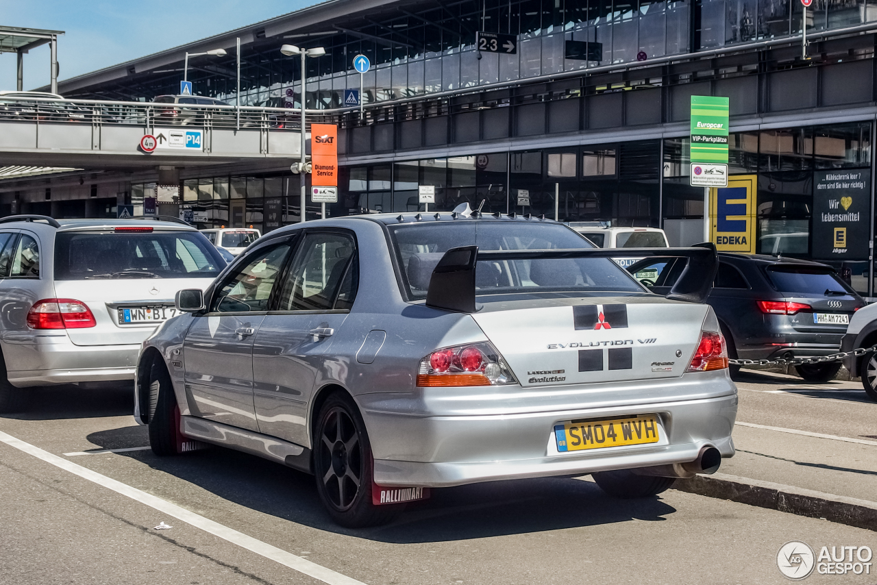 Mitsubishi Lancer Evolution VIII FQ-300