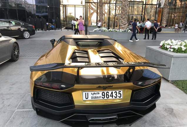 Lamborghini Aventador LP700-4 Roadster