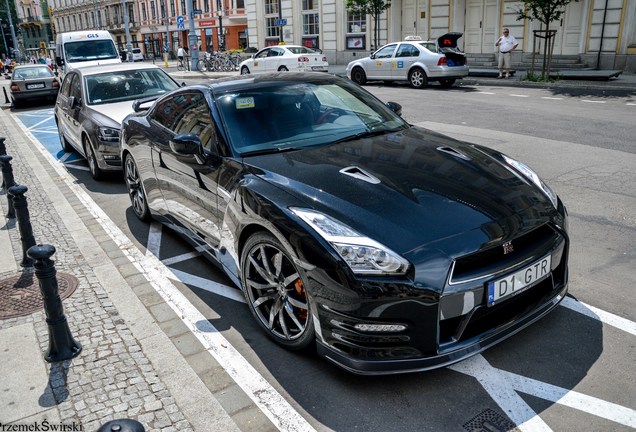 Nissan GT-R 2014