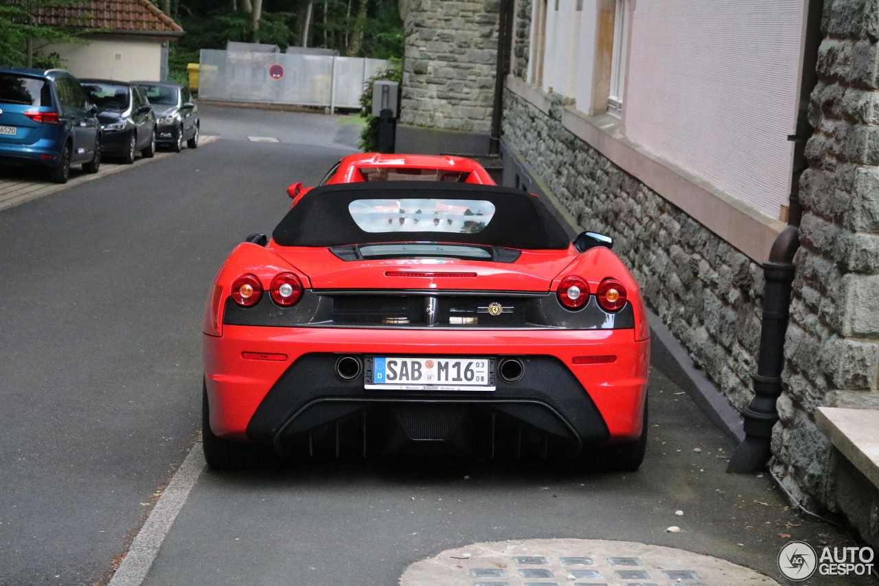 Ferrari Scuderia Spider 16M