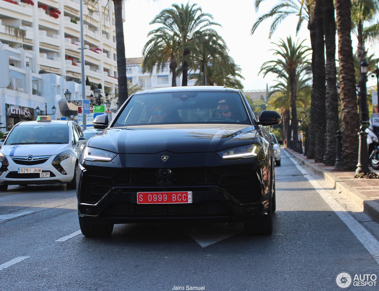 Lamborghini Urus