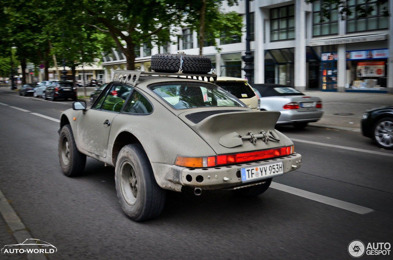 Porsche 911 Carrera RS Rally