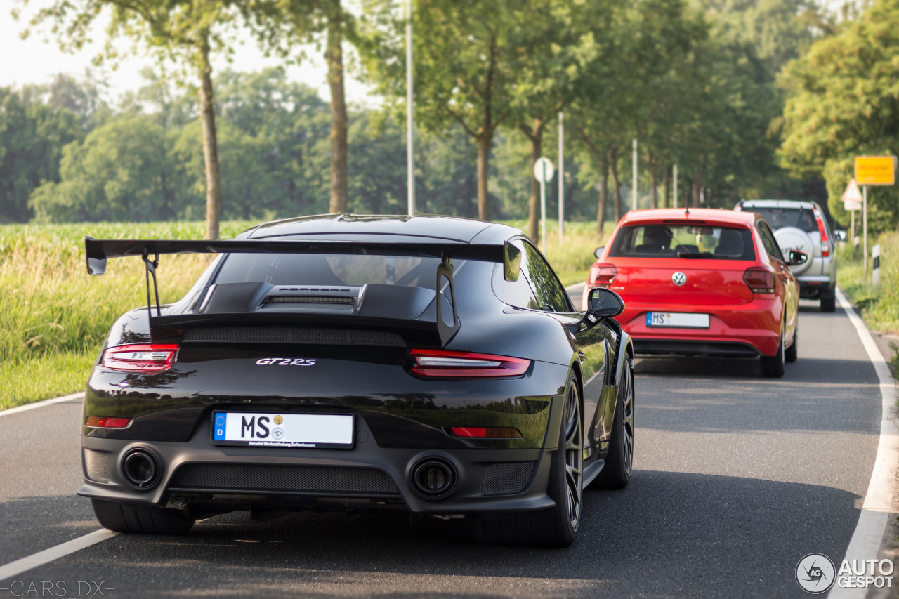 Porsche 991 GT2 RS Weissach Package