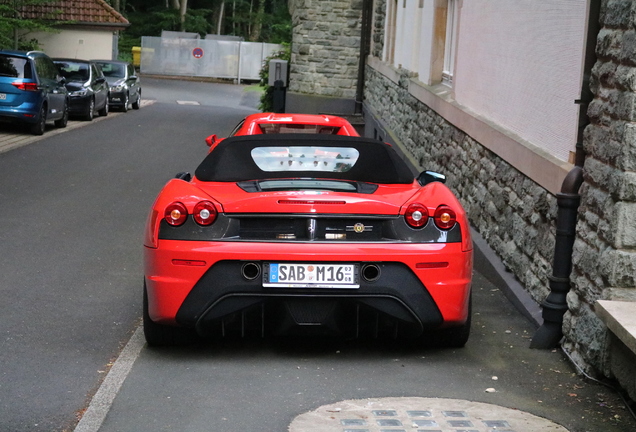 Ferrari Scuderia Spider 16M