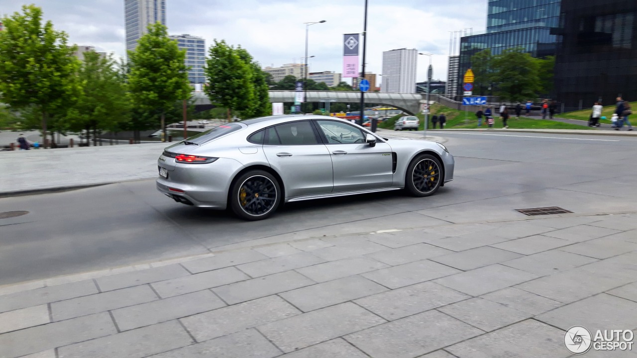 Porsche 971 Panamera Turbo S E-Hybrid