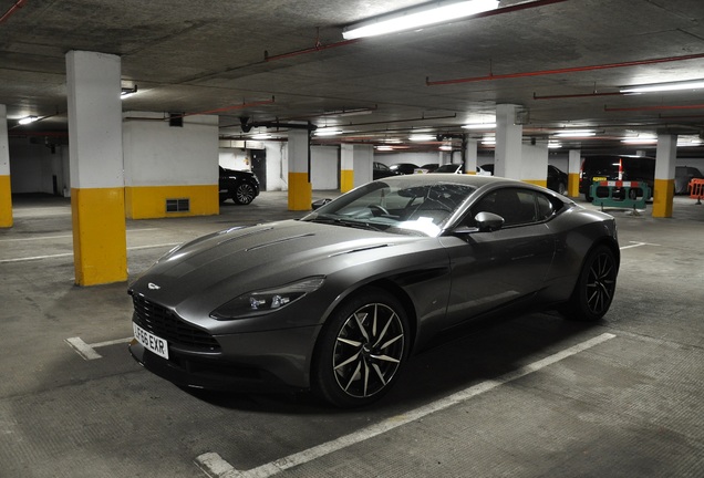 Aston Martin DB11