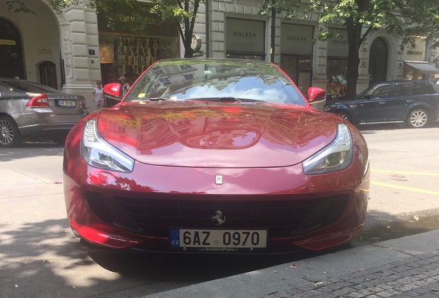 Ferrari GTC4Lusso