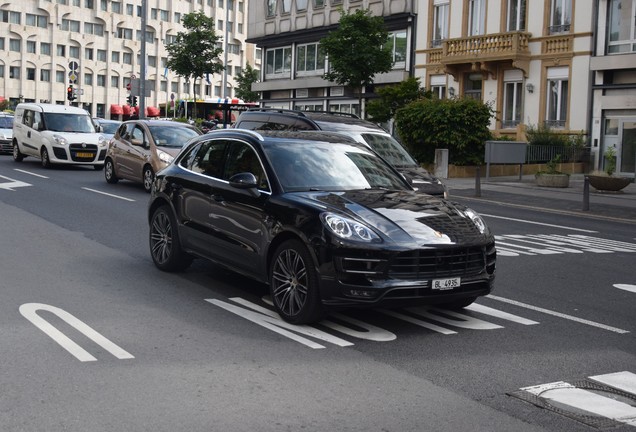 Porsche 95B Macan Turbo