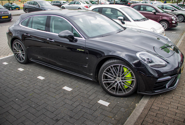 Porsche 971 Panamera Turbo S E-Hybrid Sport Turismo