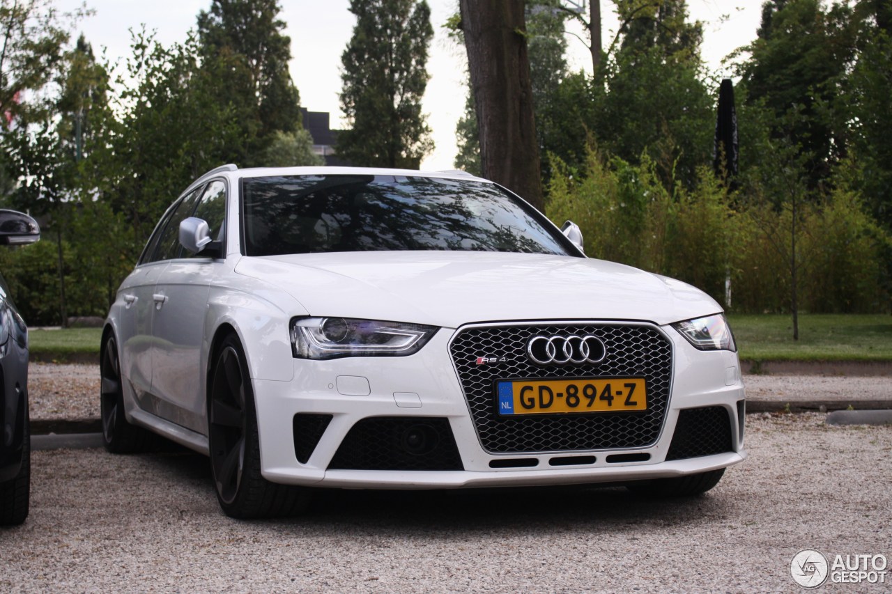 Audi RS4 Avant B8